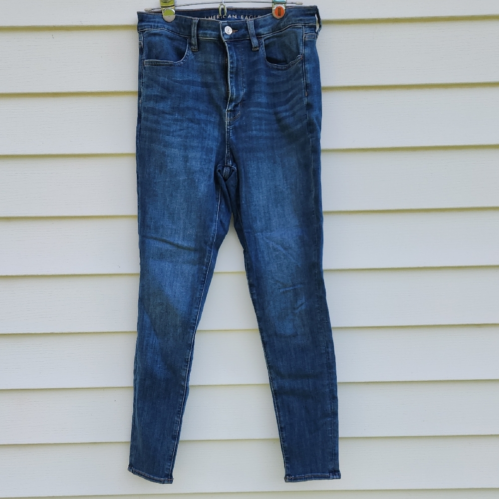 American Eagle Outfitters High Rise Blue Jeans